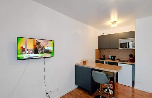 Montevrain Apartamento | Vrbo Property