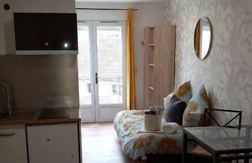 Puiseux-en-France Apartamento | Vrbo Property