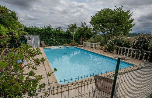 Saux-et-Pomarede Otro | Vrbo Property