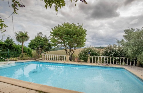Saux-et-Pomarede Otro | Vrbo Property
