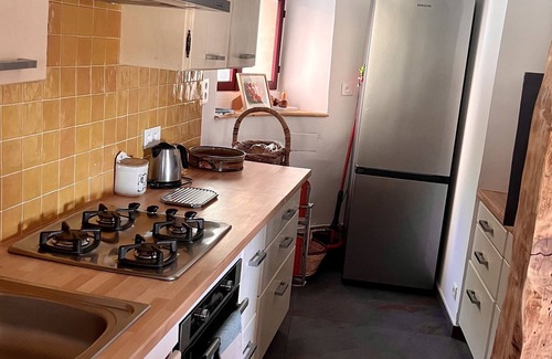 Vic-le-Comte Casa | Vrbo Property