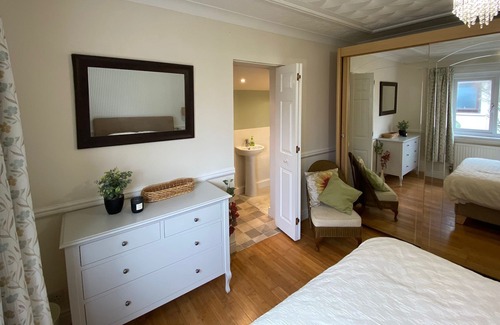 Haverfordwest Apartamento | Vrbo Property