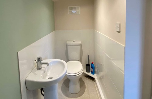 Haverfordwest Apartamento | Vrbo Property