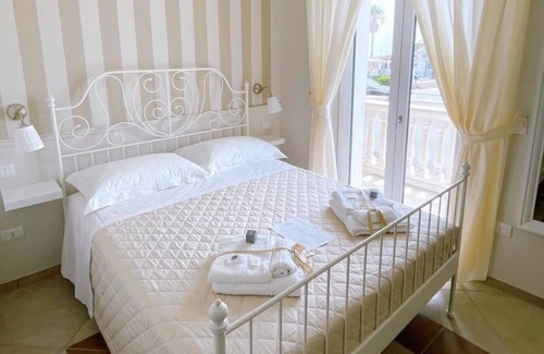 Falerna Marina Cama Y Desayuno | Vrbo Property