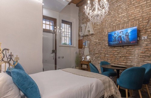 Ferrara Historic Centre Apartamento | Vrbo Property