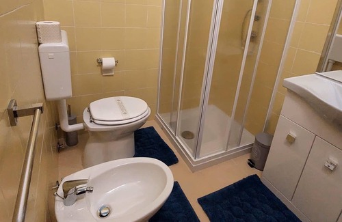 Eboli Cama Y Desayuno | Vrbo Property