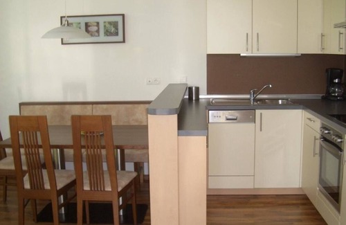 Naz Apartamento | Vrbo Property