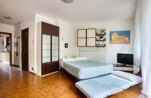 Zona XXIV Fonte Ostiense Apartamento | Vrbo Property