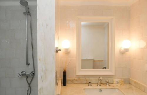 Azenhas do Mar Casa | House