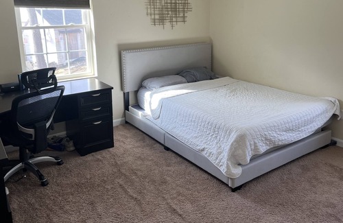 Chicopee Casa | Vrbo Property