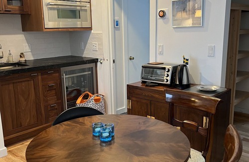 Stowe Area Casa | VT Chique Townhouse, Walk to Rec Path, Breweries & Restaurants 10 min to Resort.