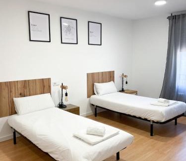 Centro histórico de Zaragoza Apartamento | VTZ El Balcón a la Basílica III - en plena Plaza del Pilar!