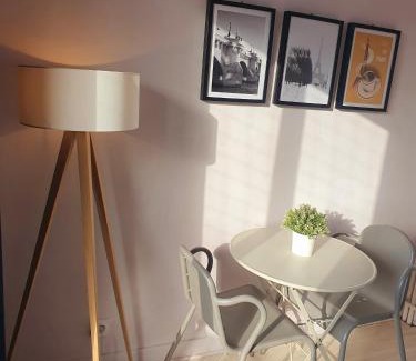 Louis Bertrand-Mirabeau-Semard Apartamento | Vue sur Paris