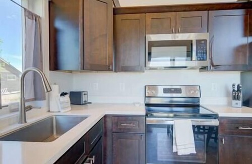Ennis Casa | Vujo Villa - Ennis, Montana!