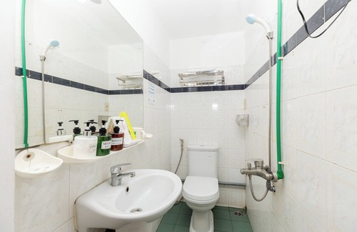Phuong 6 Hotel | Vuon Tao Dan Hotel Near Ben Thanh Market