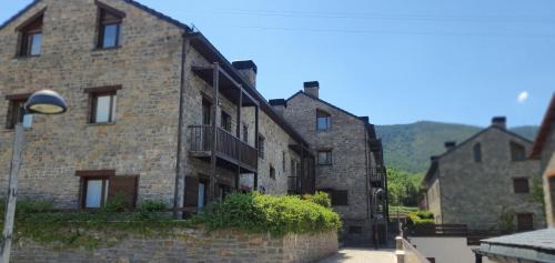 Castiello de Jaca Apartamento | VUT-HU-22-247 Fabuloso Apartamento con vistas a la montaña El Abedul Luga 23 Castiello de Jaca