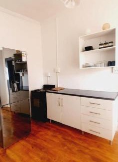 Port Elizabeth Central Casa | Vuyomat Guest House 1