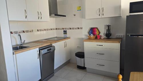 Alojera Apartamento | Vv Puesta de Sol frente al mar con Balcón y Aire Acondicionado