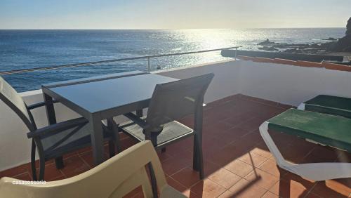 Alojera Apartamento | Vv Puesta de Sol frente al mar con Balcón y Aire Acondicionado