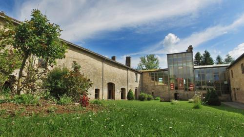 Nedde Complejo | VVF Château sur la Vienne Lac de Vassivière