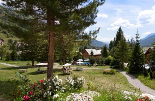 La Salle-les-Alpes Complejo | VVF Serre Chevalier Briançon