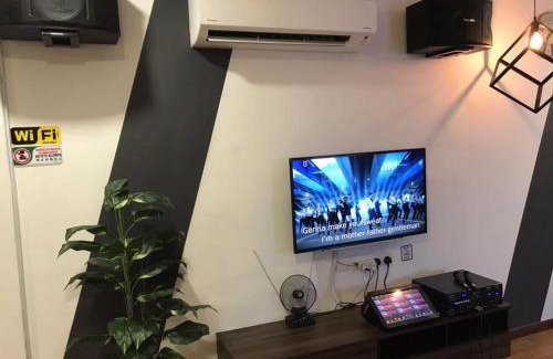 Taman Muhibbah Casa | W boutique 10pax with family karaoke