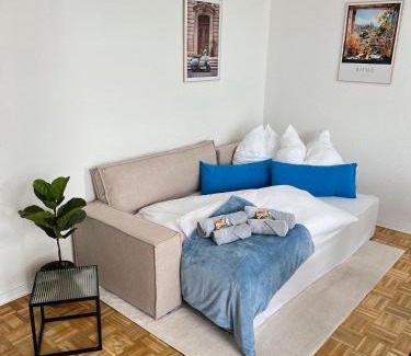 Celle Apartamento | W&D living - FeWo Kleines Italien mit Parkplatz und Balkon