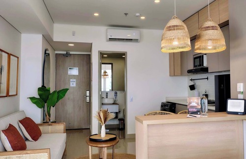 Urbanizacion Eliana Apartamento | w Elegant 1BR in Crespo
