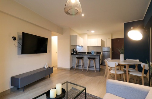Centro Financiero de San Isidro Apartamento | w Extraordinary 2BR w Balcony in San Isidro