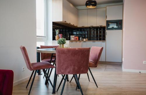 Koszalin Apartamento | W&K - White&Grey - Faktura VAT, Netflix, Parking w garażu, Blisko dworca i centrum