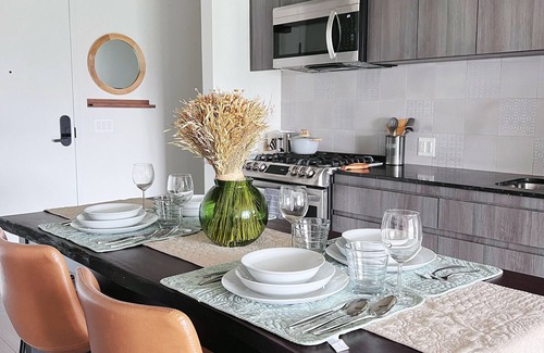 West Town Apartamento | West Loop, Downtown 1BR Luxury Bldg, Gym,Pool, Rooftop,W/D, Walk to Fulton Mkt