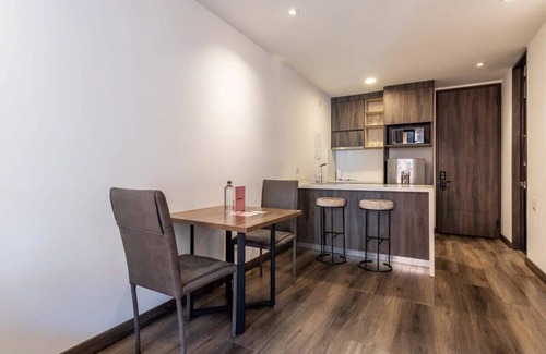 Chico Norte III Apartamento | w* | Luxury 1BR w/ Great Terrace in Chico