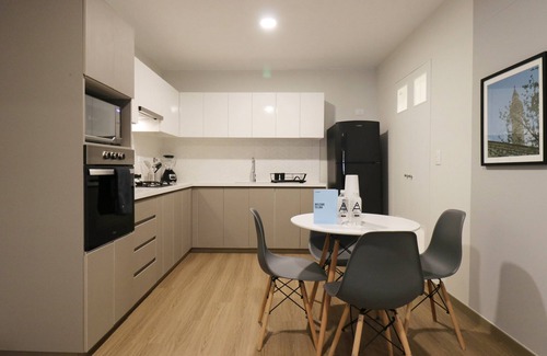 Santa Cruz Apartamento | w Majestic 2BR w Balcony in Miraflores