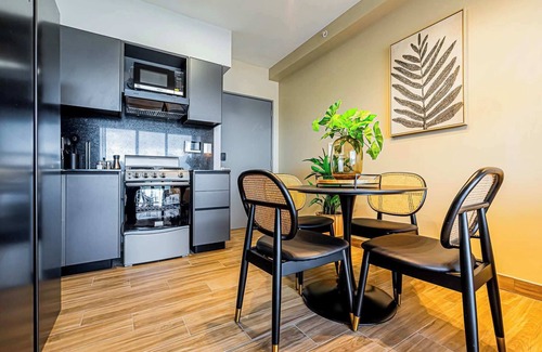Panama City Apartamento | w* | Regal 1BR w/ Great Deco in Centriqo