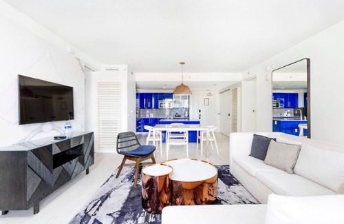 Barrier Island Condominio | W Residences 2 Bed Unit | Beachfront and Luxe Stay