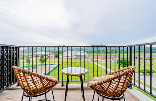 Panama City Apartamento | w Trendy 2BR w Balcony in the Heart of Centriqo