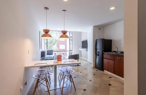 La Gran Via Apartamento | w Unique 2BR Duplex in Parque 93