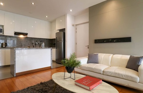 Barranco Apartamento | w Upscale 1BR on Barranco s Boardwalk