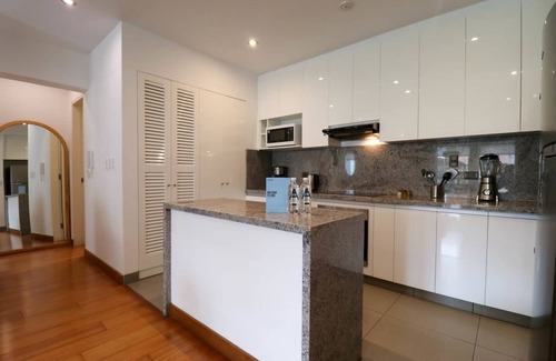 Barranco Apartamento | w Upscale 1BR on Barranco s Boardwalk