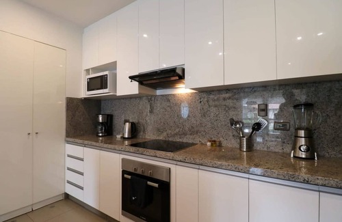 Barranco Apartamento | w Upscale 1BR on Barranco s Boardwalk