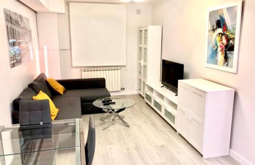 León Apartamento | W W W GoyaHospitales es Bajo B