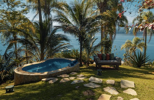 Angra dos Reis Villa | W01. 337 · Isla de Japón por WhereInRio Luxury Rentals