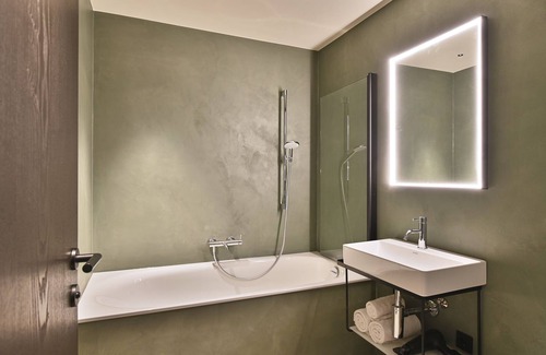 Warth Hotel | W52 Apartments