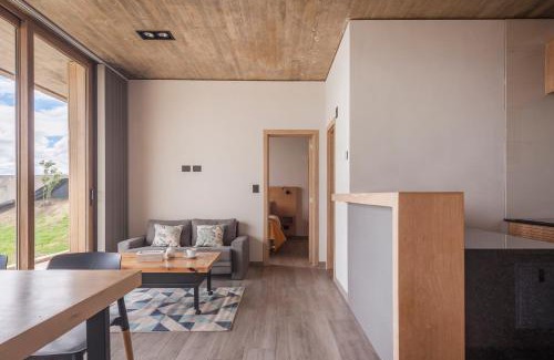 Playa Bonita Complejo | Wa One Lake Homes