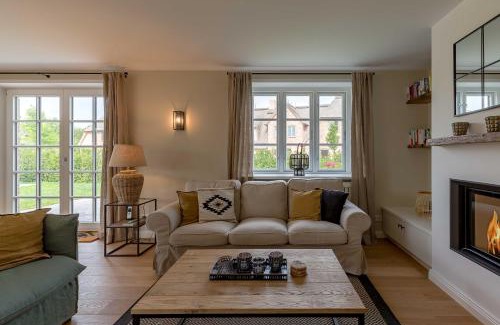 Oldsum Casa | Waaster Bob