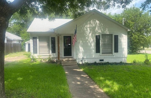 North Waco Casa | Waco’s Jacuzzi House