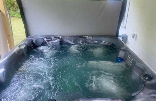 North Waco Casa | Waco’s Jacuzzi House