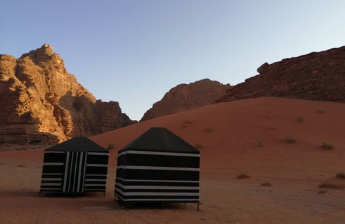 Wadi Rum Alquiler De RV | Wadi Rum Blue Sky and Tour