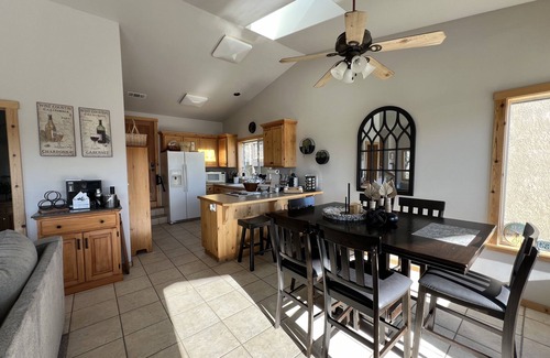 Oak Shores Casa | Wadsy's Lake House