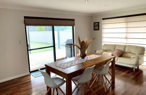 Broadwater Casa | Wagon Holiday Home